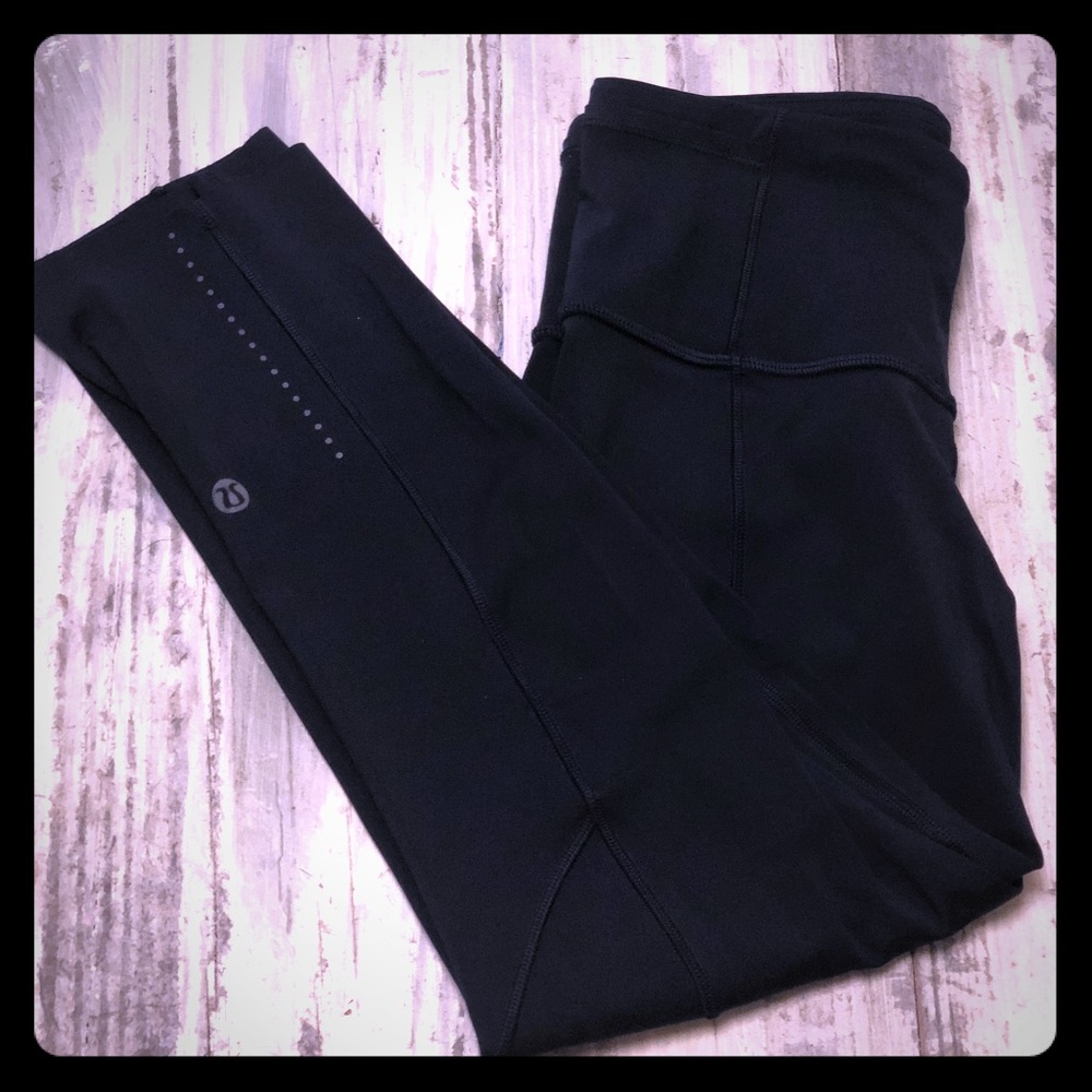 Lululemon Navy Crop 3/4 Leggings